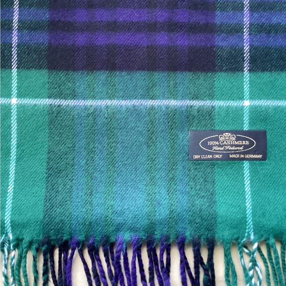 100% CASHMERE LOGO SCARF/WRAP FROM GERMANY - Picture 5 of 6